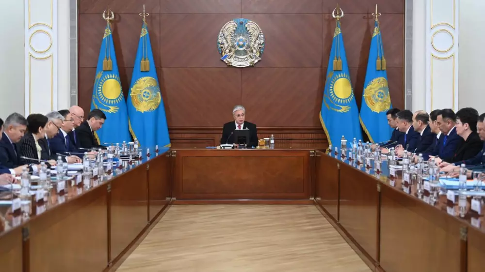 Не панацея - Токаев высказался против повышения НДС