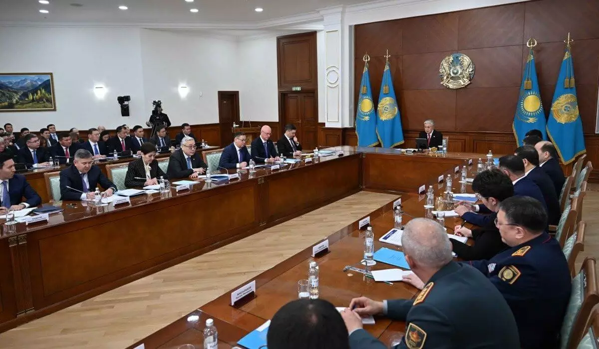 Тоқаев: Әкімдер инвестиция тартудың орнына, бюджет қаражатына сеніп отырады