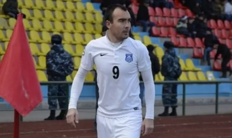 Бывший футболист сборной Казахстана близок к переходу в «Каспий»