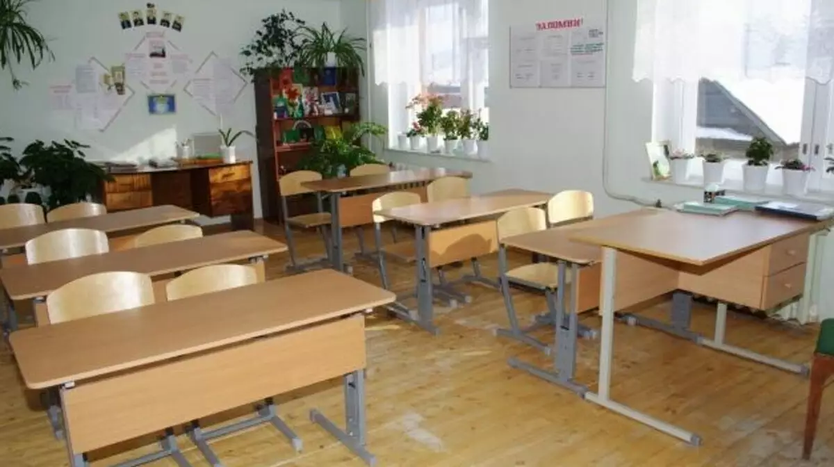 200 тыс. учителей уволились из российских школ за год