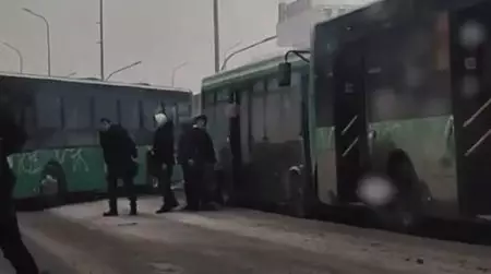 Массовое ДТП с участием автобусов произошло в Алматы