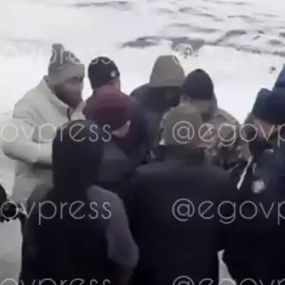 Массовую драку устроили дальнобойщики на трассе в Актюбинской области
