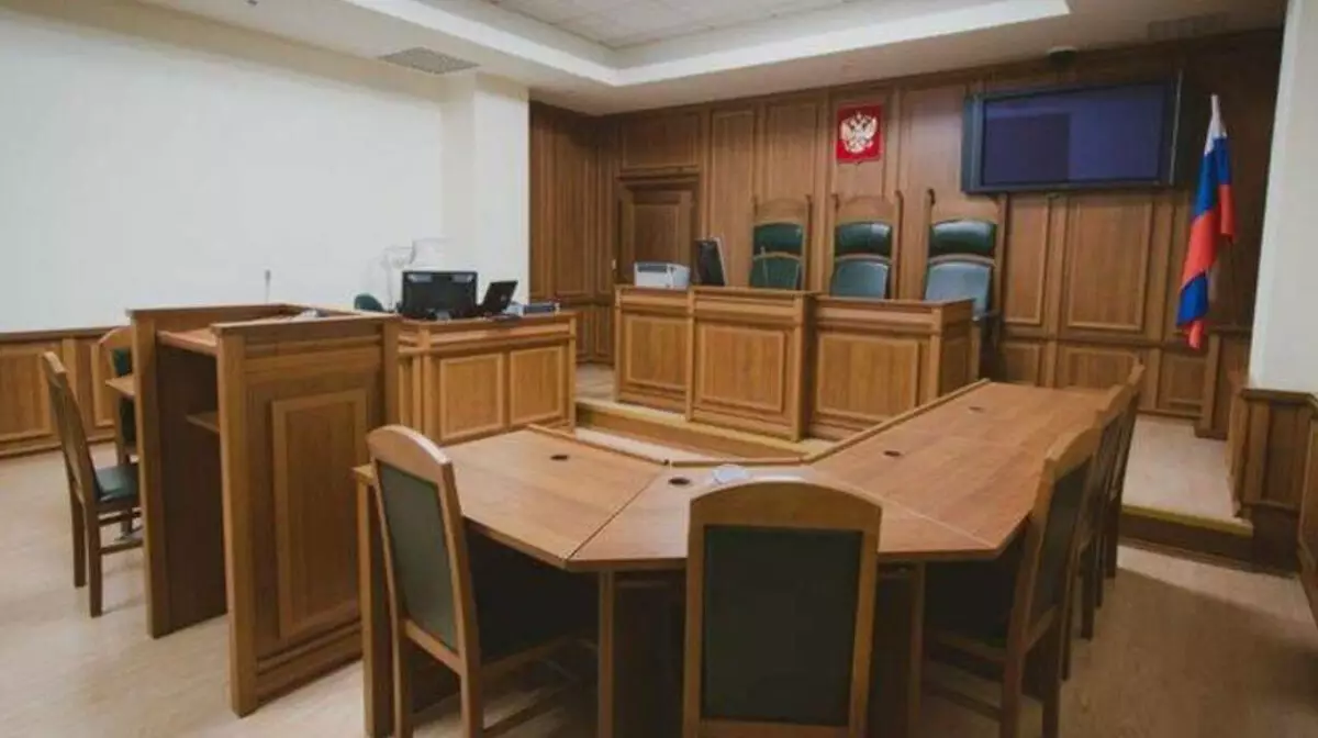 В России предлагают лишать статуса адвокатов-беглецов