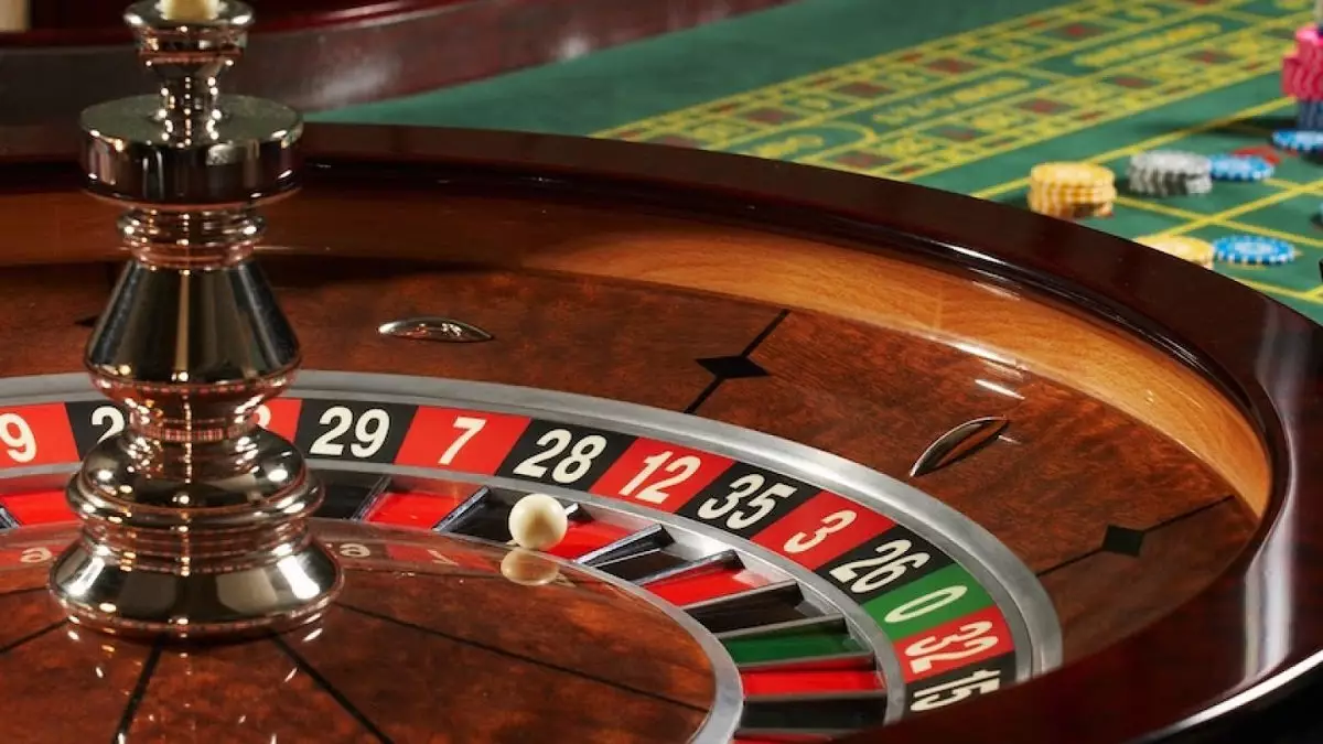 Астанчанка провернула мошенническую схему на 400 млн тенге и проиграла их в казино