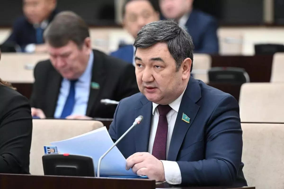 Сенатор бьет тревогу: на месте исторических памятников в Казахстане ведется незаконное строительство