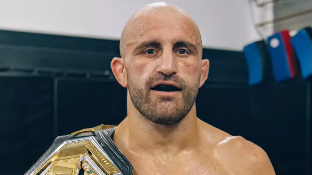 Чемпион UFC опубликовал забавный видеоролик о выходе на "пенсию"