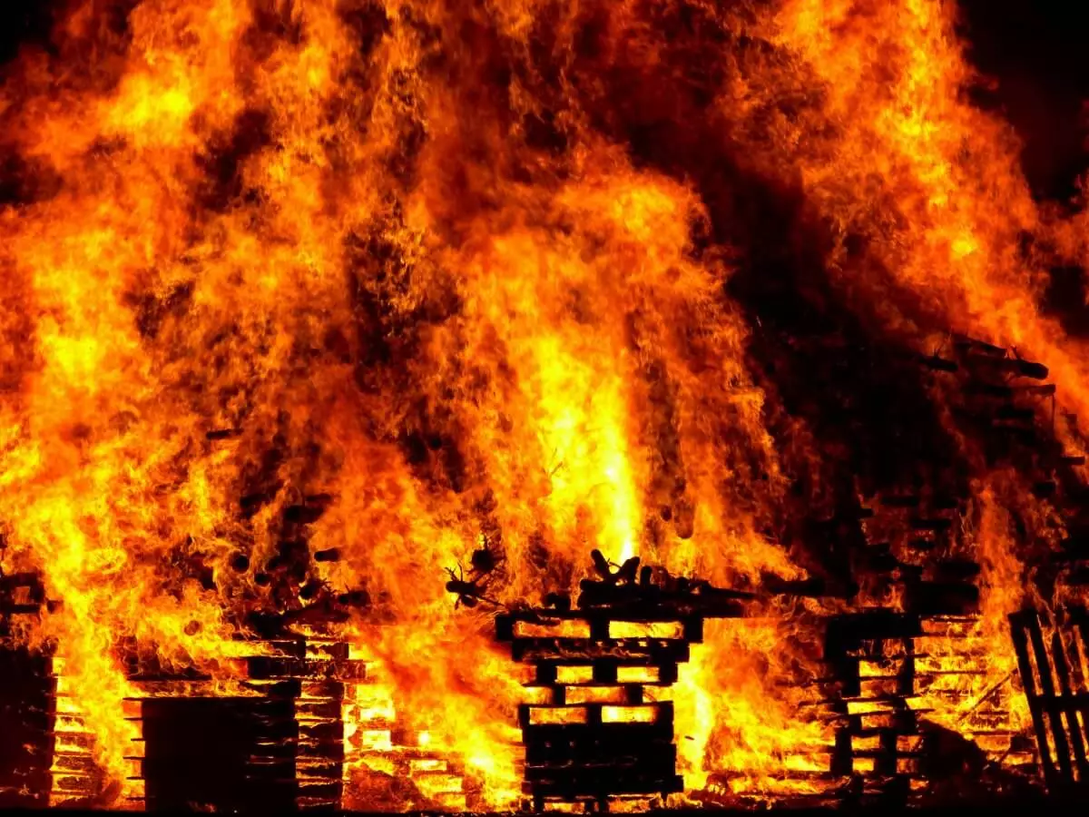 Пожар произошел на СТО в Петропавловске