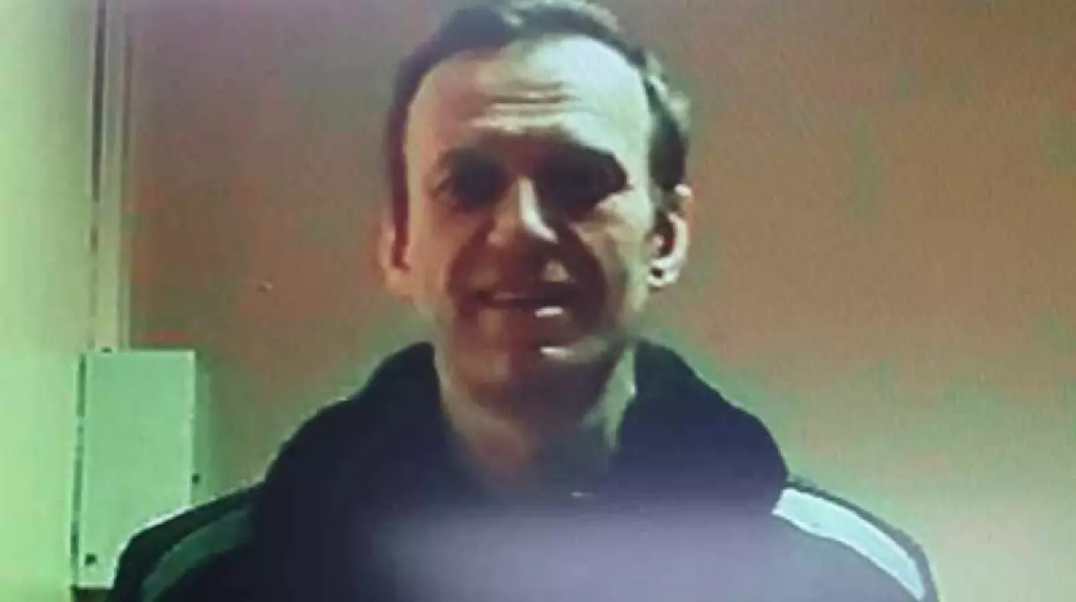 Навальный 27-ші рет жазалау камерасына жіберілген
