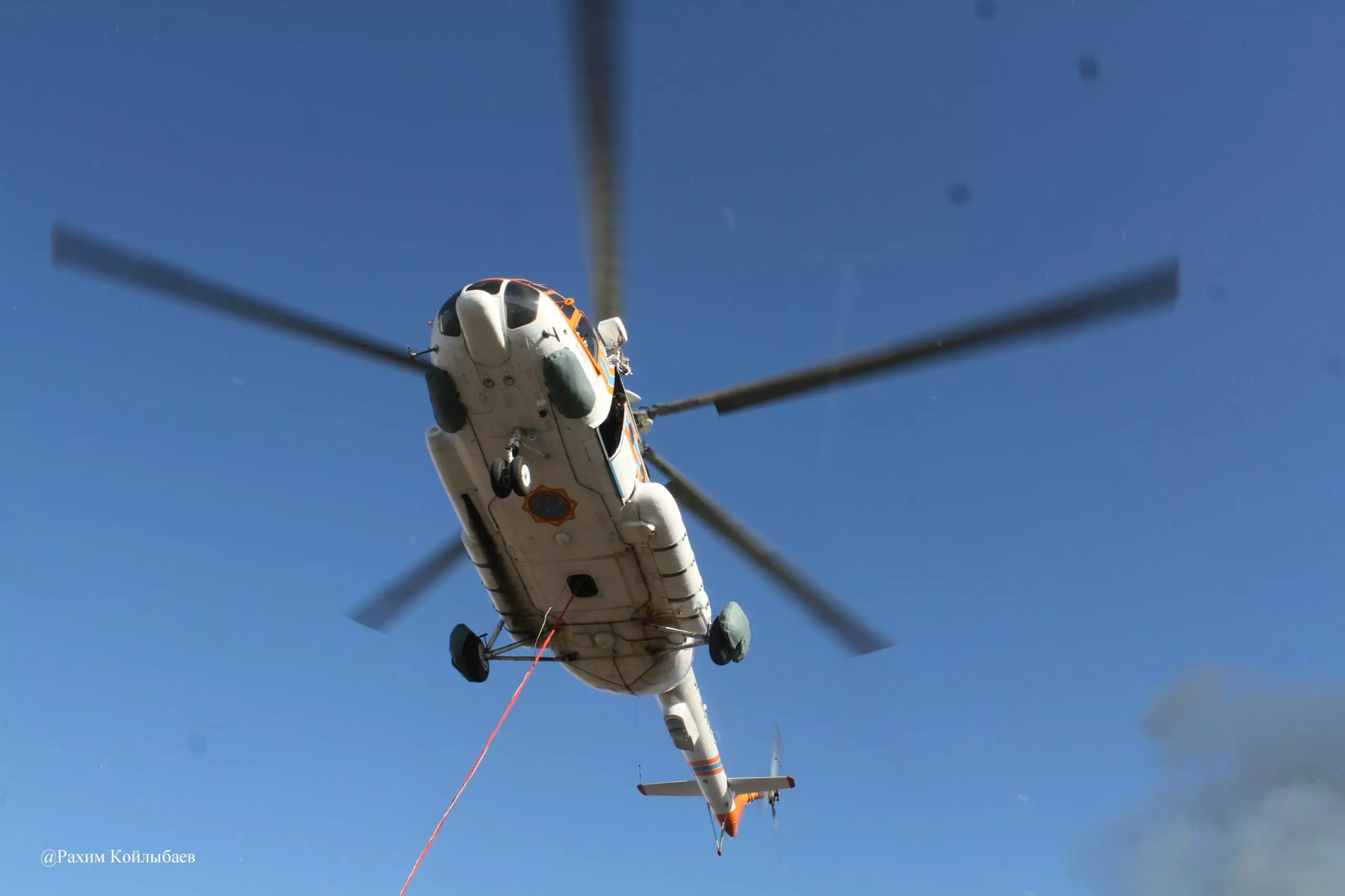 Вертолёт привлекли на поиски мужчины в Карагандинской области