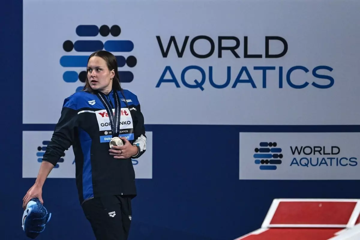 Израильскую пловчиху освистали во время церемонии награждения на чемпионате мира в Катаре