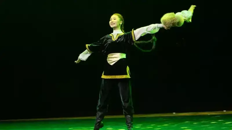 "Қазақконцерт" әртісі Германияда өткен беделді хореографиялық байқауда алтын жеңіп алды