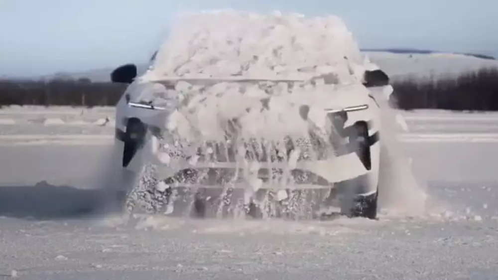 NIO представила электромобиль, который сам очищается от снега