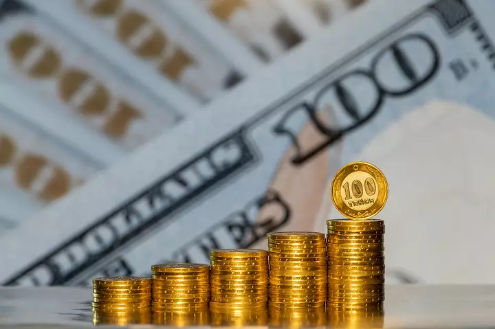 Спрос на валюту в Казахстане остаётся высоким