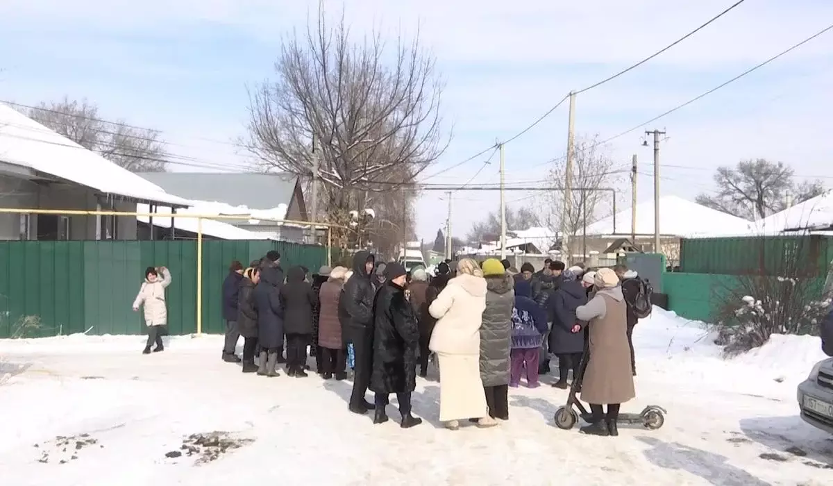 Жители Алматы узнали, что могут лишиться своих домов из-за пробивки улицы