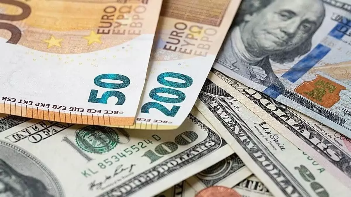 Курс валют на 24 февраля 2024 года: доллар, рубль и евро