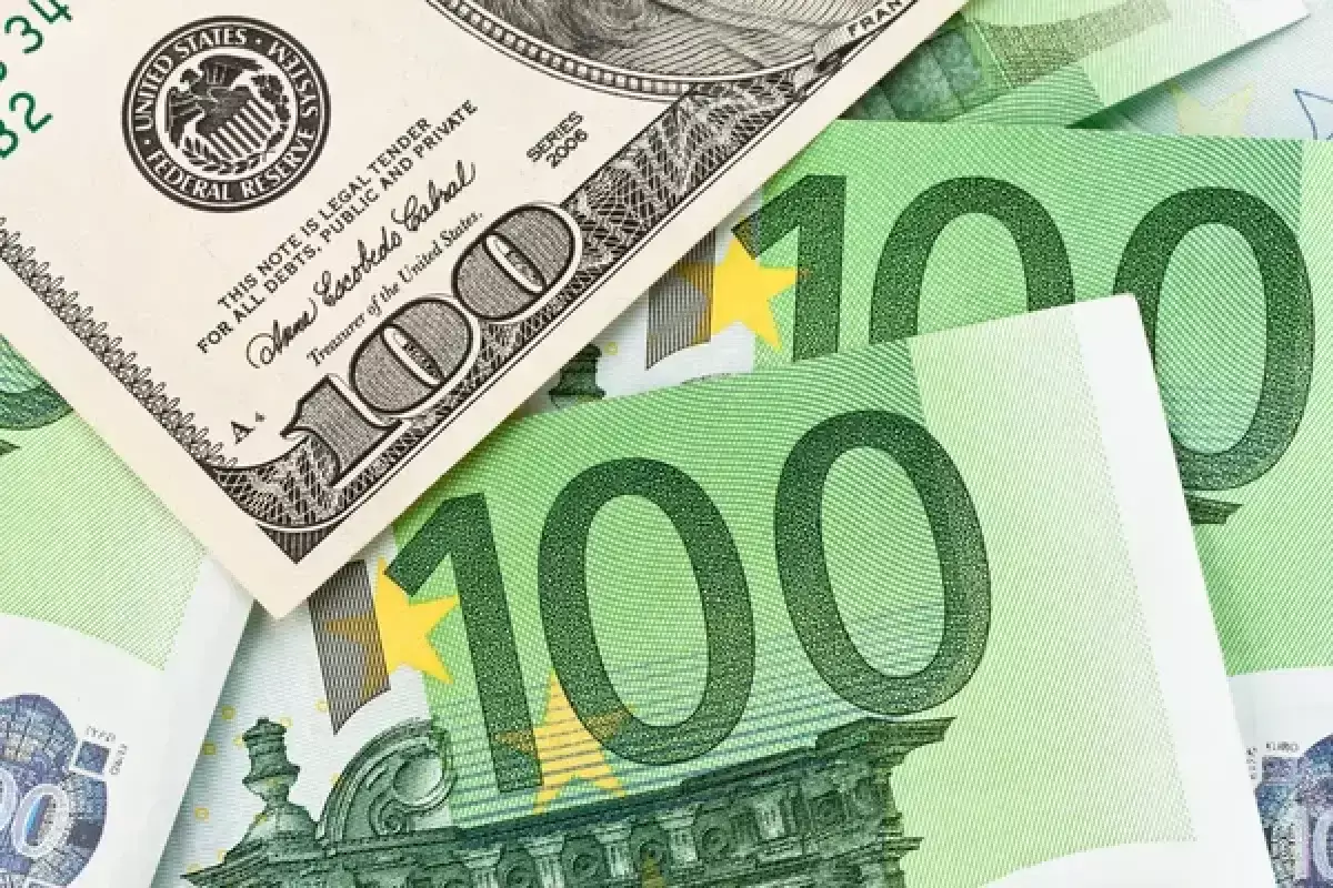 Курс валют на 26 февраля 2024 года: доллар, рубль и евро