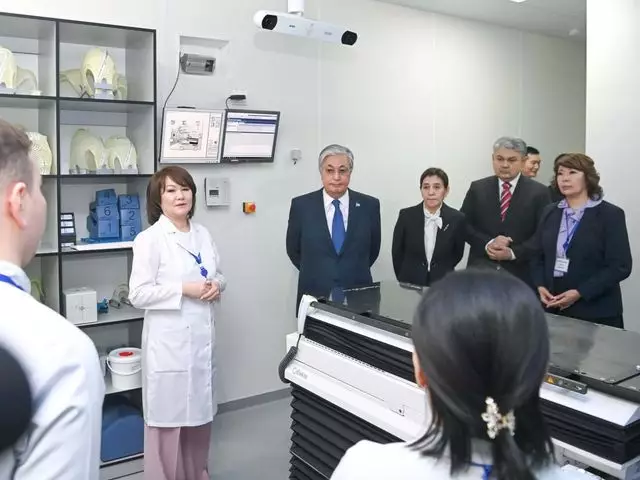 Президент посетил Центр лучевой терапии и диагностики в Усть-Каменогорске