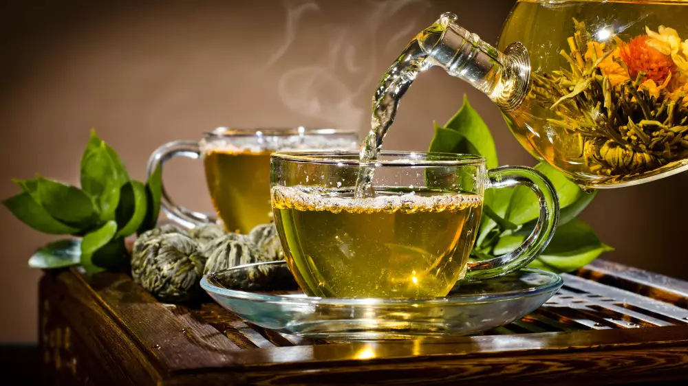 Можно ли пить зеленый чай по вечерам