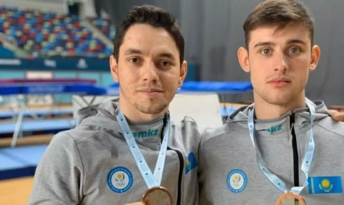 Казахстанцы выиграли "серебро" на этапе Кубка мира по батутной гимнастике в Баку