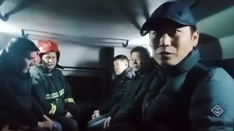 В Жамбылской области из снежных заносов спасли семь человек, из них четверо иностранцев