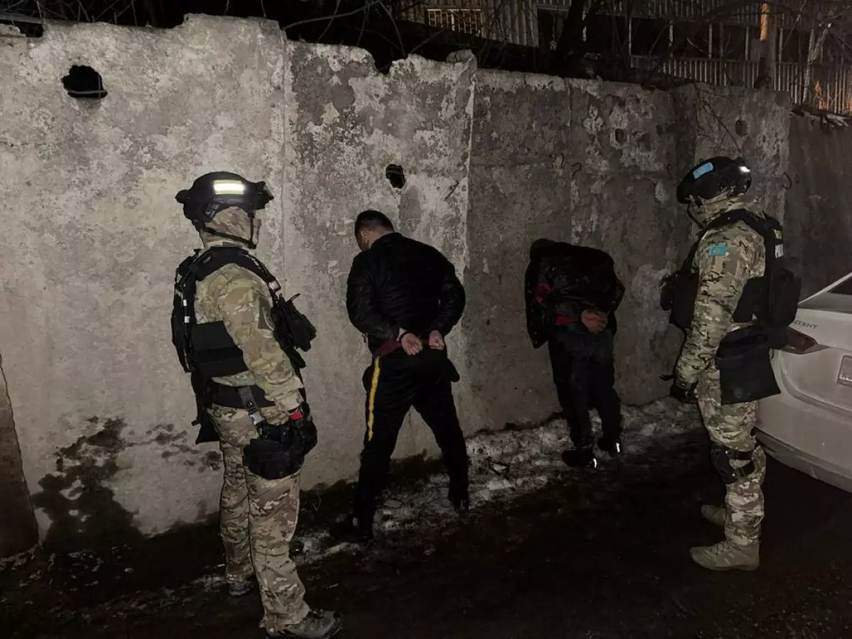Группу квартирных воров задержали в Алматы