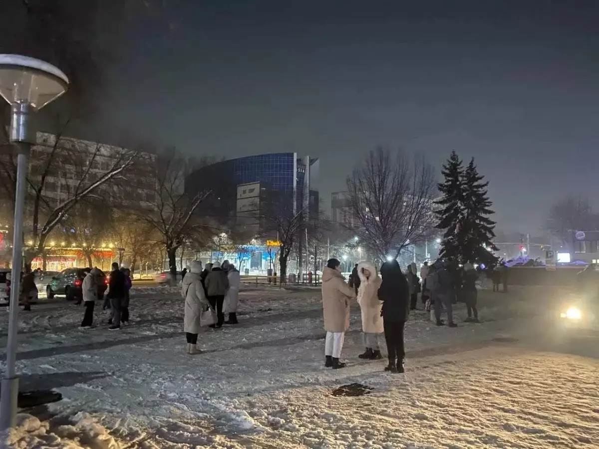 Сотрудников МЧС наказали за слабое реагирование при землетрясении в Алматы