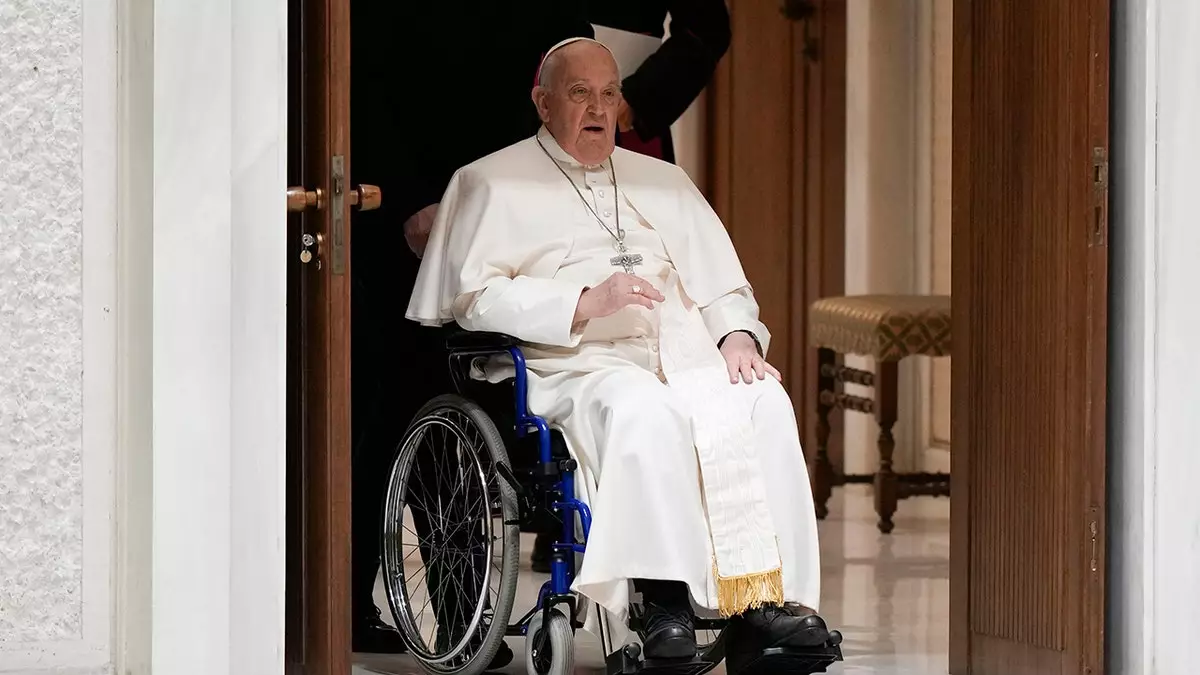 Папа Франциск ненадолго госпитализирован из-за симптомов гриппа