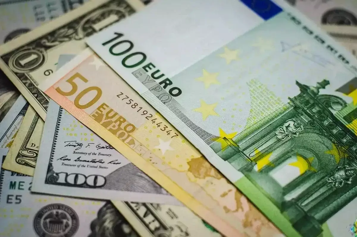 Курс валют на 29 февраля 2024 года: доллар, рубль и евро