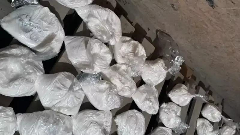 Мешки с наркотиками на 540 млн тенге изъяли в подпольной лаборатории в Астане