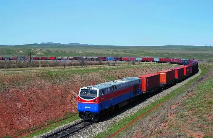 КТЖ и Yuxinou договорились об отправке 200 контейнерных поездов через Казахстан