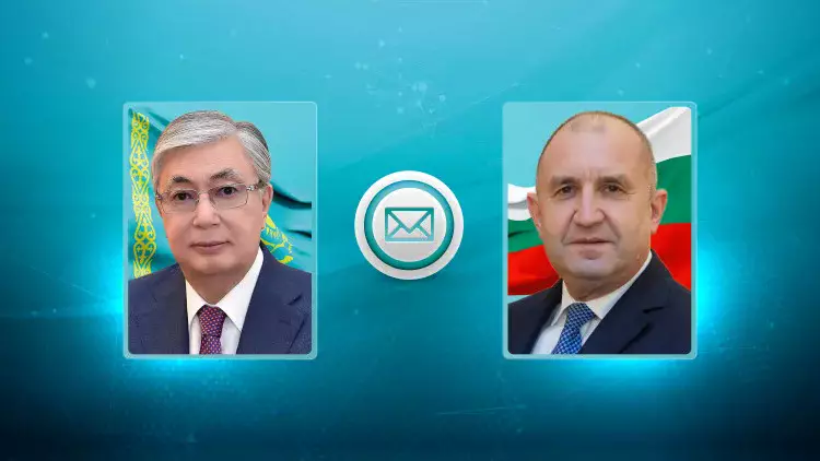 Президент Казахстана поздравил президента Болгарии