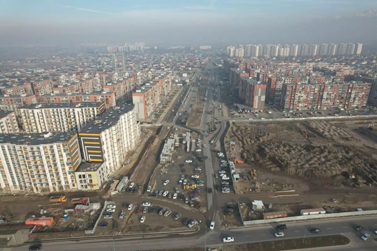 Шесть магистральных улиц продлят в Алматы
