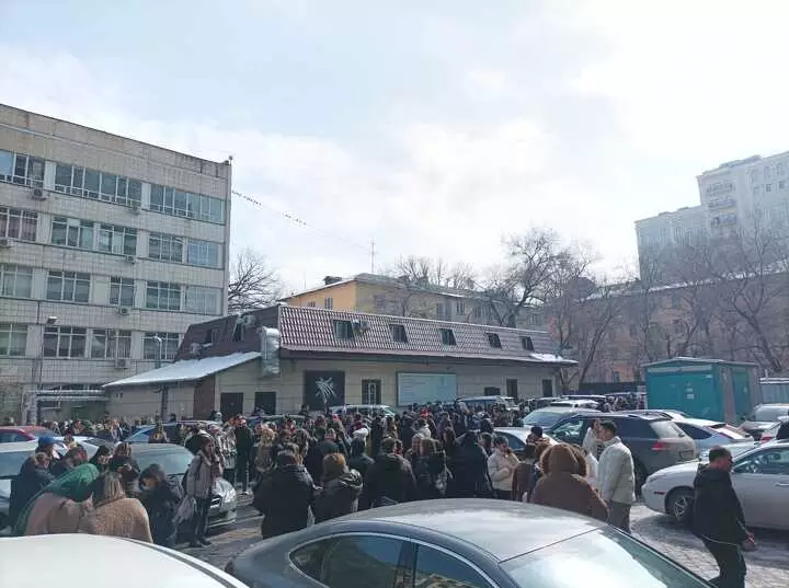 Мощное землетрясение произошло в Алматы
