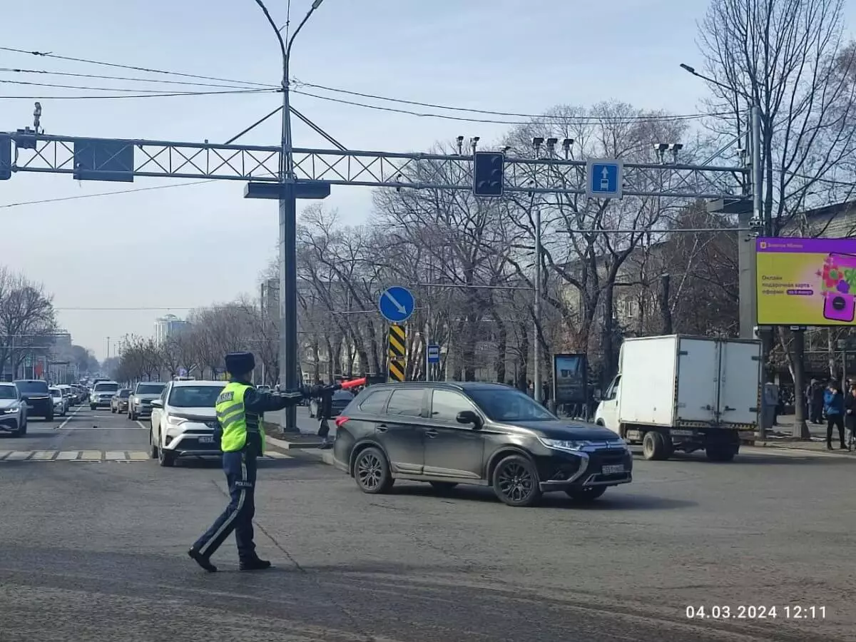 Пробки в Алматы достигли 10 баллов