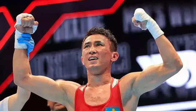 Разгромом завершился бой чемпиона мира из Казахстана за лицензию на Олимпиаду-2024