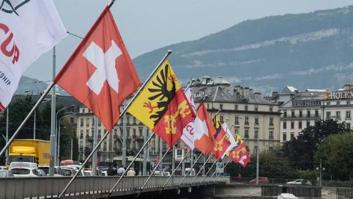 Швейцарцы на референдуме назначили себе 13-ю пенсию