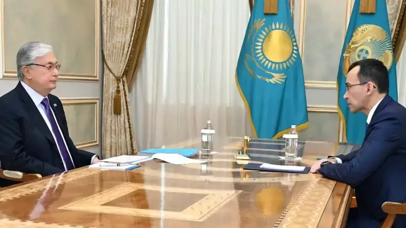 Токаев принял спикера Сената Ашимбаева