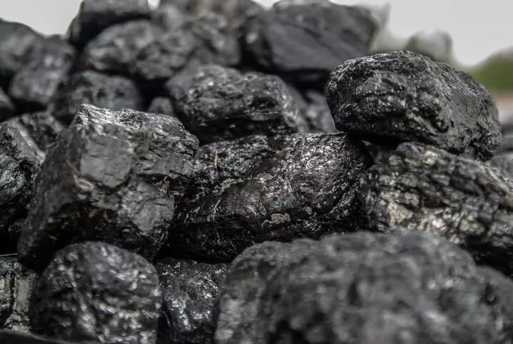 В Казахстане пытаются избавиться от посредников, перепродающих уголь
