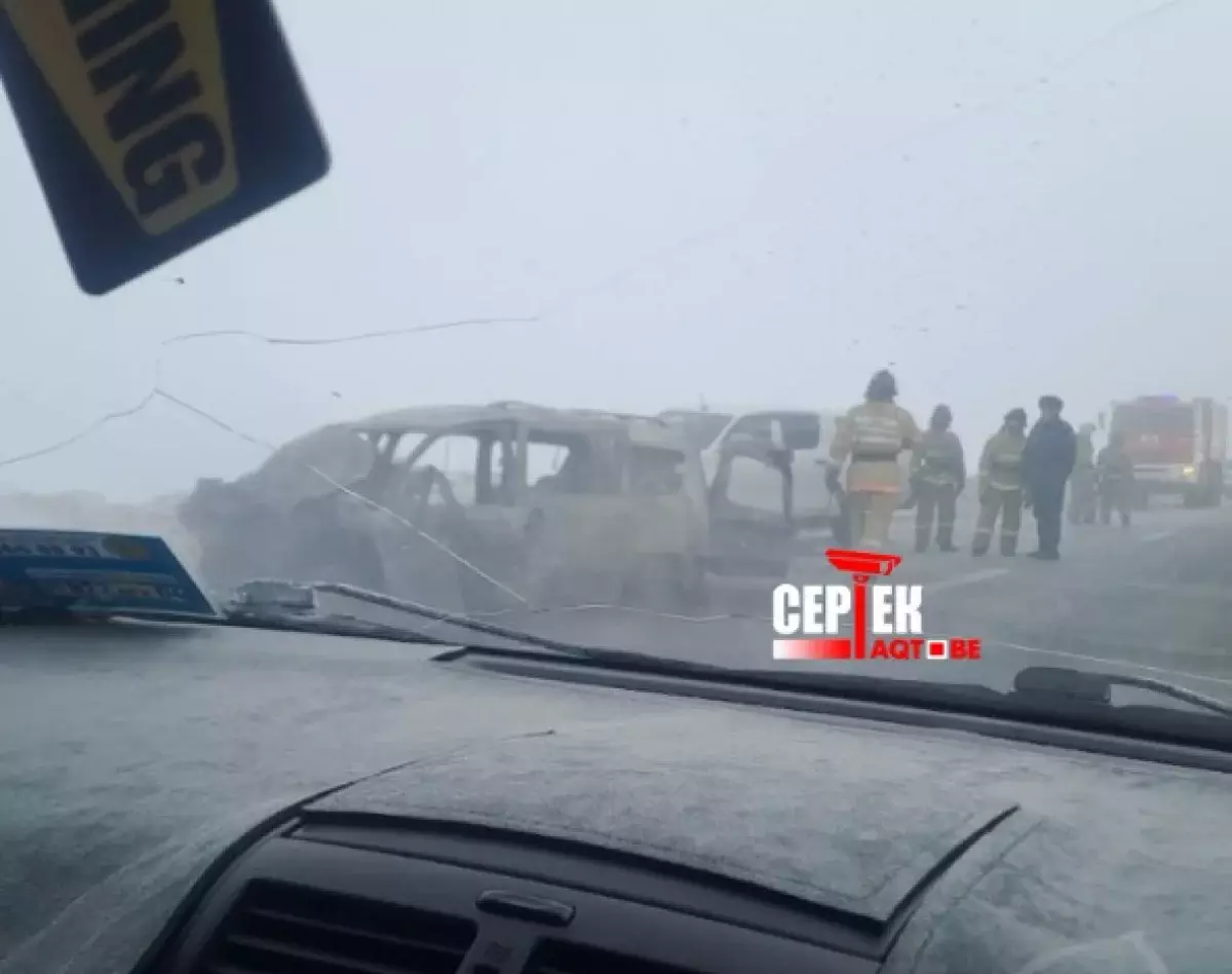 8 человек погибли в ДТП на трассе в Актюбинской области. В основном - дети