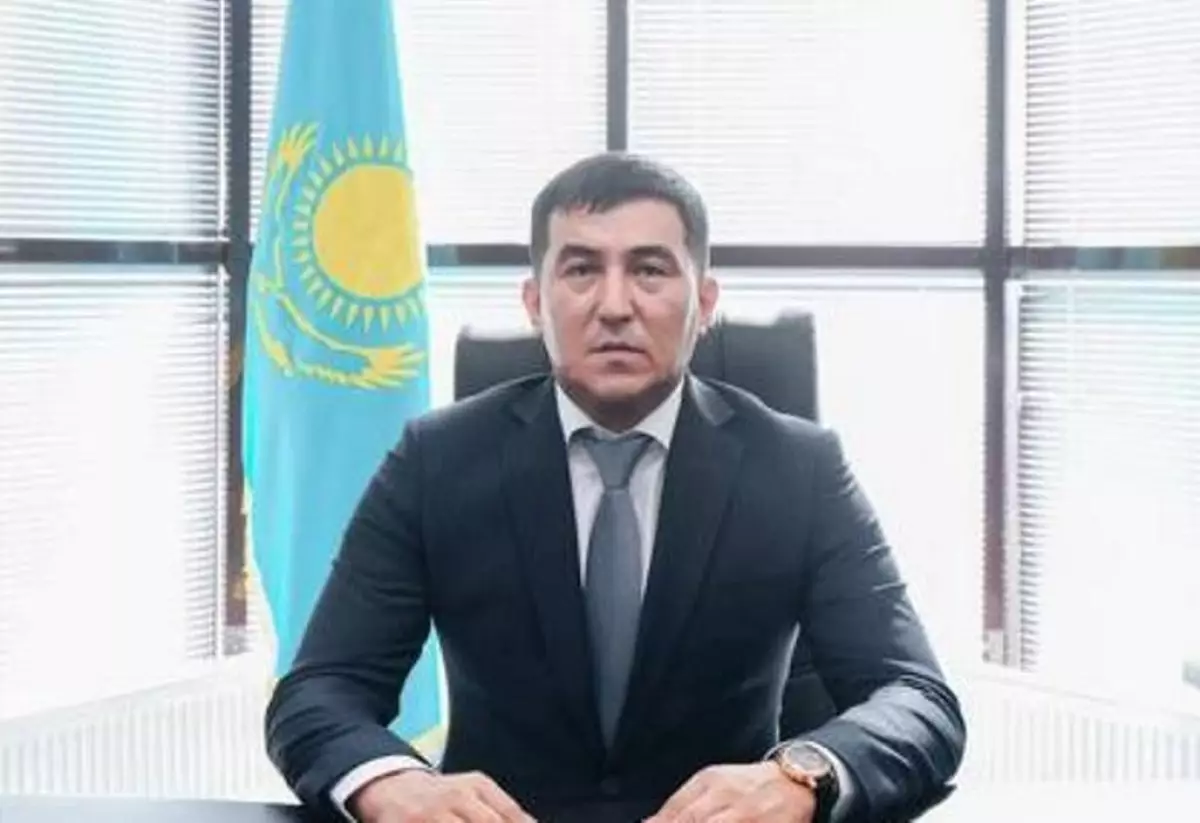 Коррупционный скандал в Атырауской области: чиновника подозревают во взяточничестве