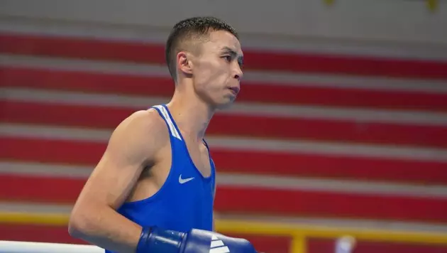 Сакен Бибосынов выиграл второй бой в отборе на Олимпиаду-2024