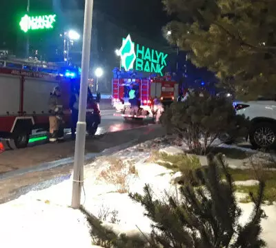 Пожар произошел ночью в одном из ЖК Алматы