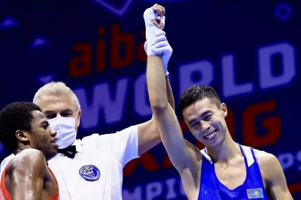 Сакен Бибосынов выиграл второй бой на лицензионном турнире в Италии