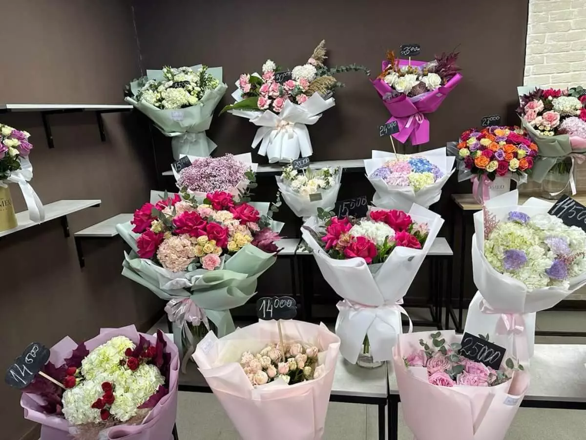 Эквадор, Нидерланды и Колумбия: сколько цветов завозят из этих стран в Казахстан