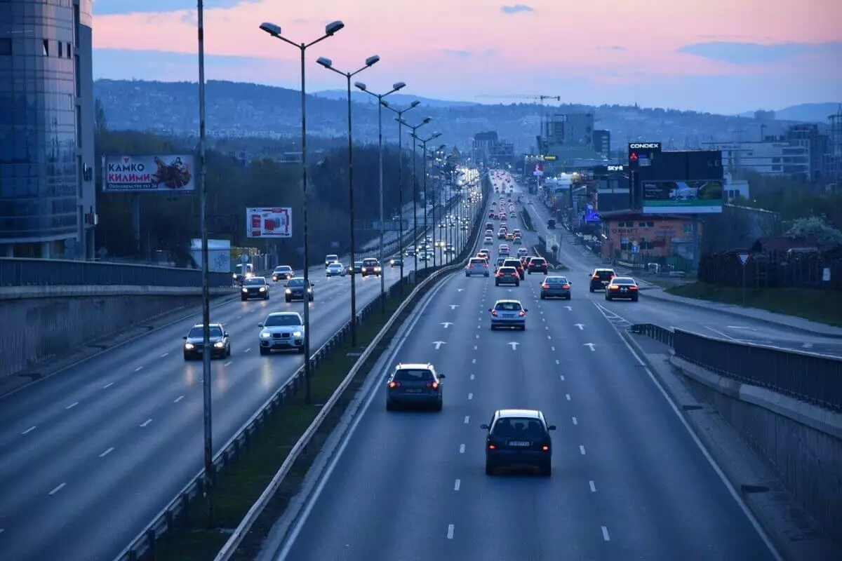 Владельцам старых авто могут снизить налог на транспорт в Казахстане