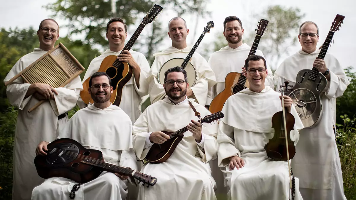 Музыка Великого поста помогает христианам подготовиться к Пасхе, говорит доминиканский монах и музыкант, играющий на мятлике