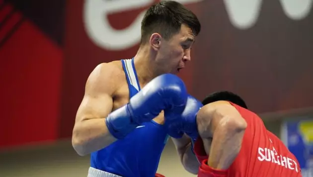 Казахстанские боксеры бьются за путевку на Олимпиаду. Прямая трансляция боев