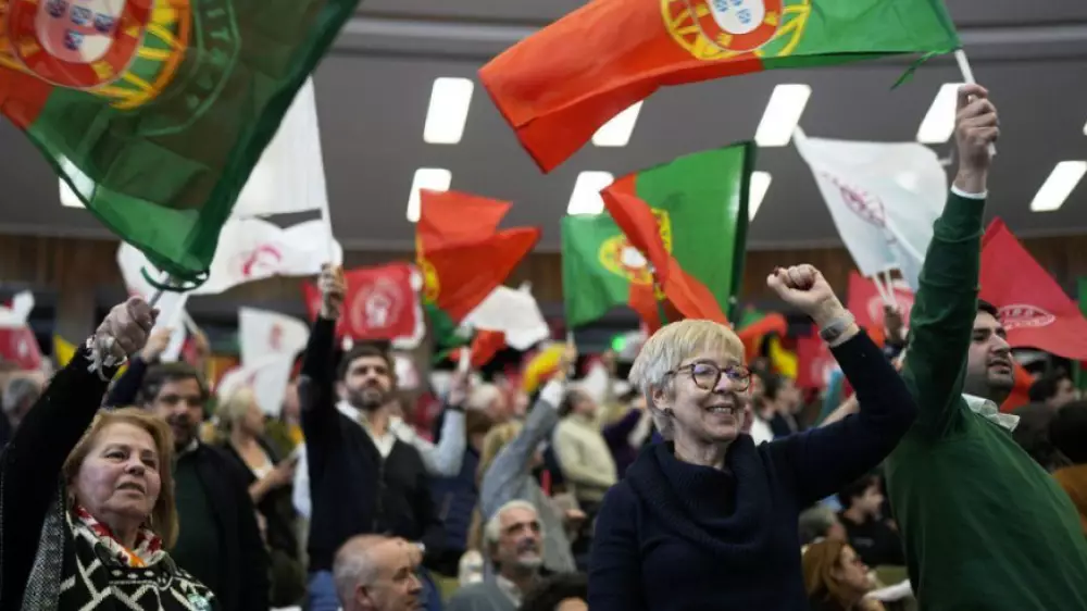 Выборы в Португалии: побеждают оппозиционные правые партии