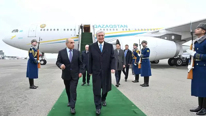 Мемлекет басшысы Әзірбайжанға мемлекеттік сапармен келді