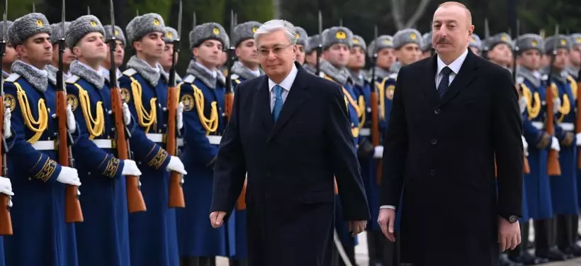 Токаев прибыл в резиденцию президента Азербайджана